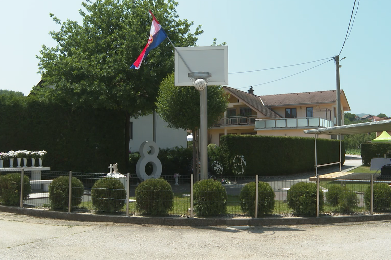 Vitez - obljetnica ubojstva osmero hrvatske djece