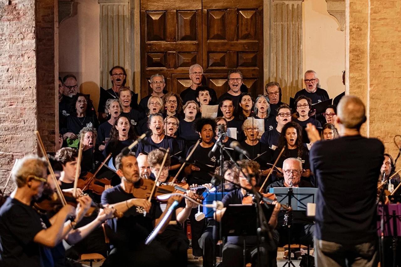 Koncert u samostanu Santa Maria dell'Olivo u Macianu, Italija, u srpnju 2024.