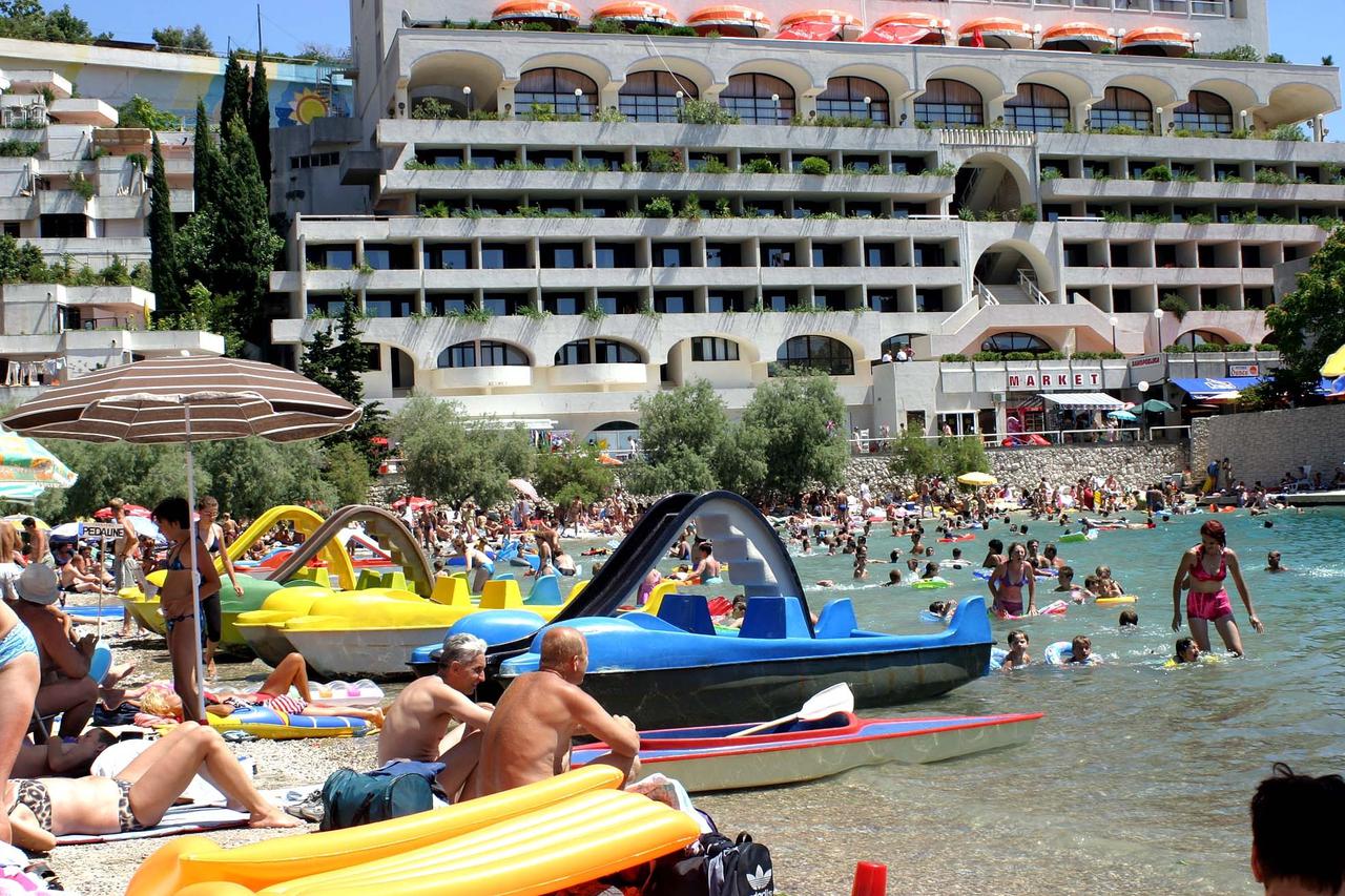 Neum