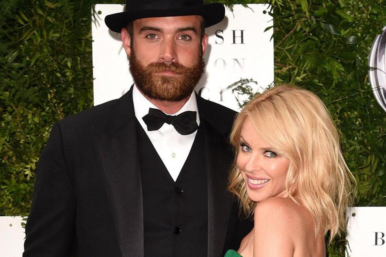 Kylie Minogue tuguje