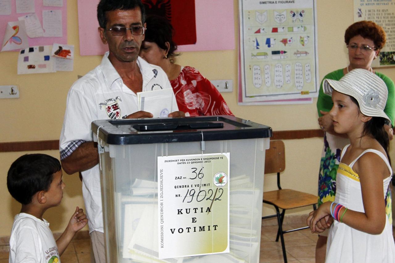 albanija,albanski izbori,sali berisha (1)