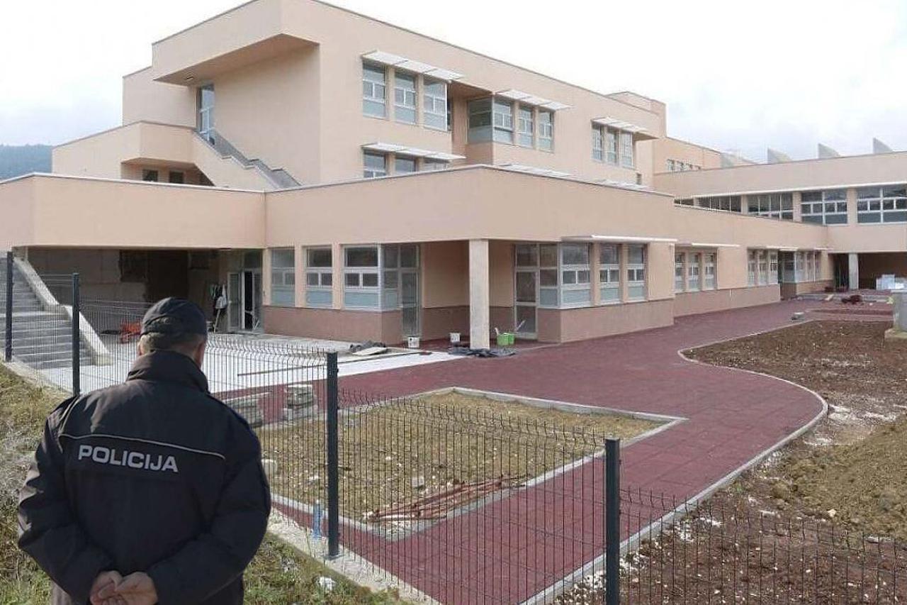 Osnovna škola “Šip”