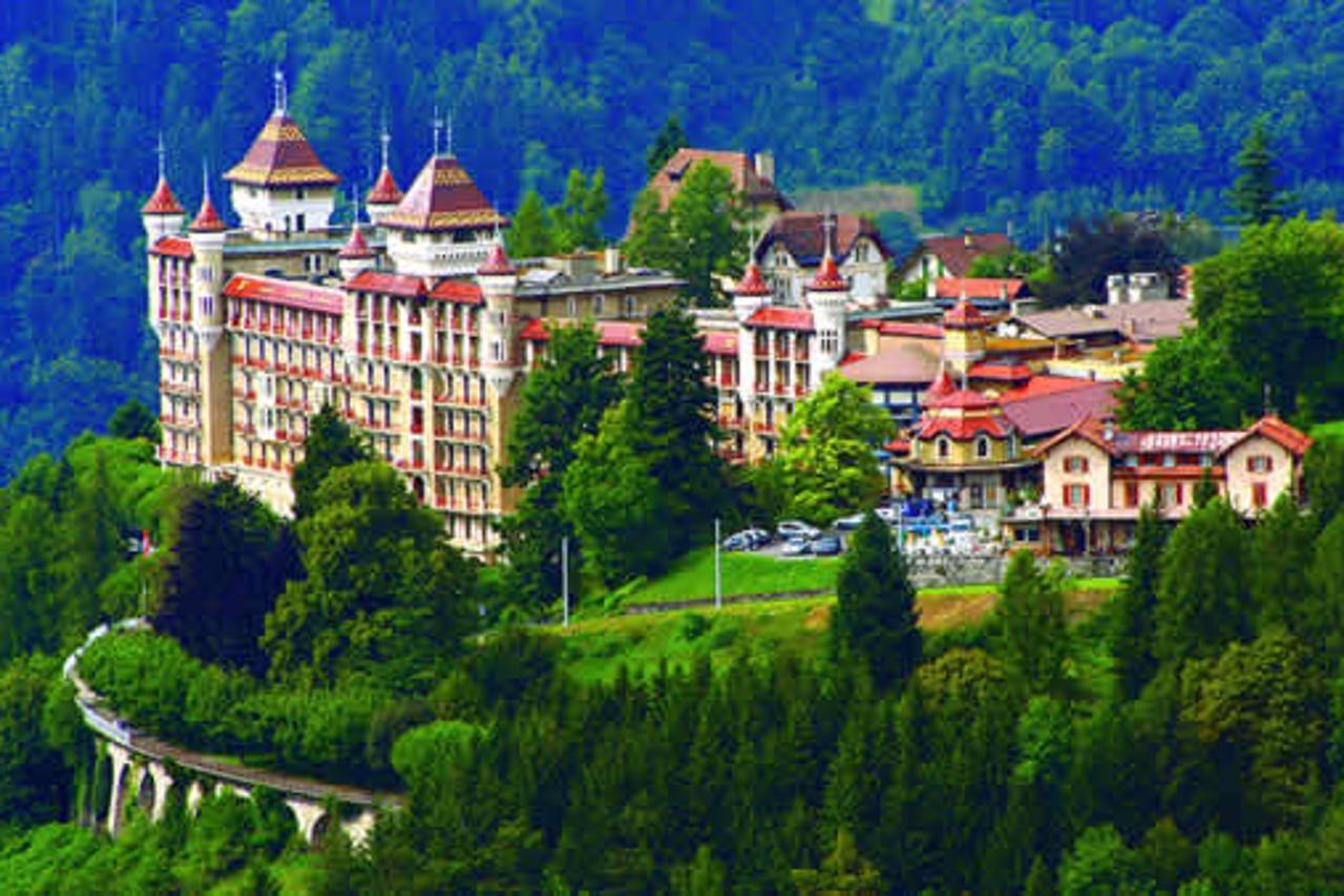 caux