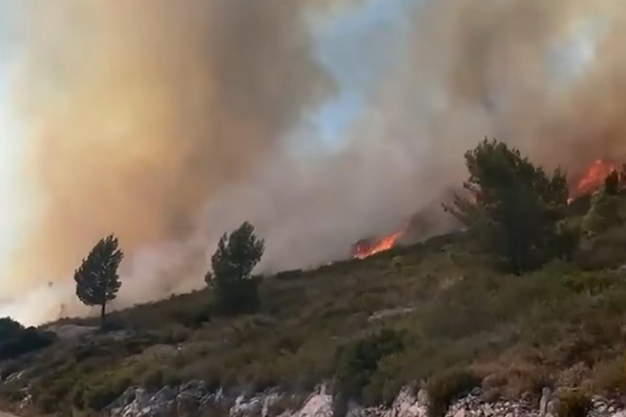 pozar Hvar