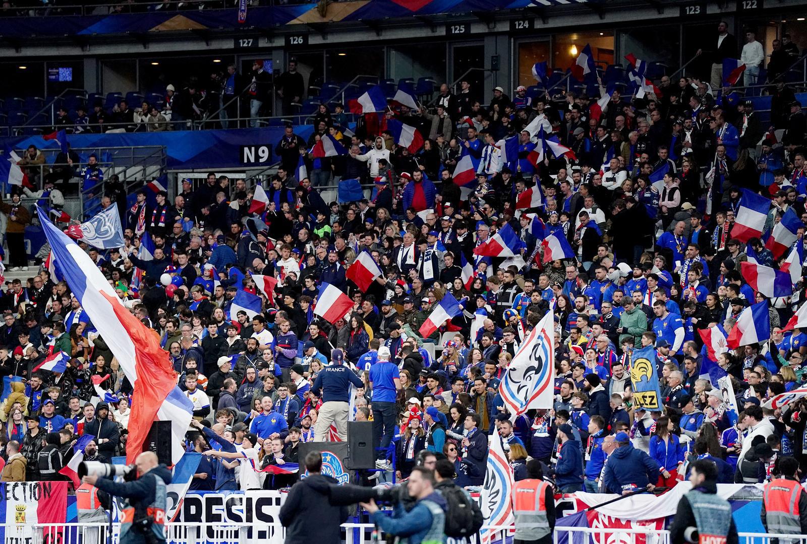 Hrvatski navijači su cijelog dana stvarali sjajnu atmosferu.
