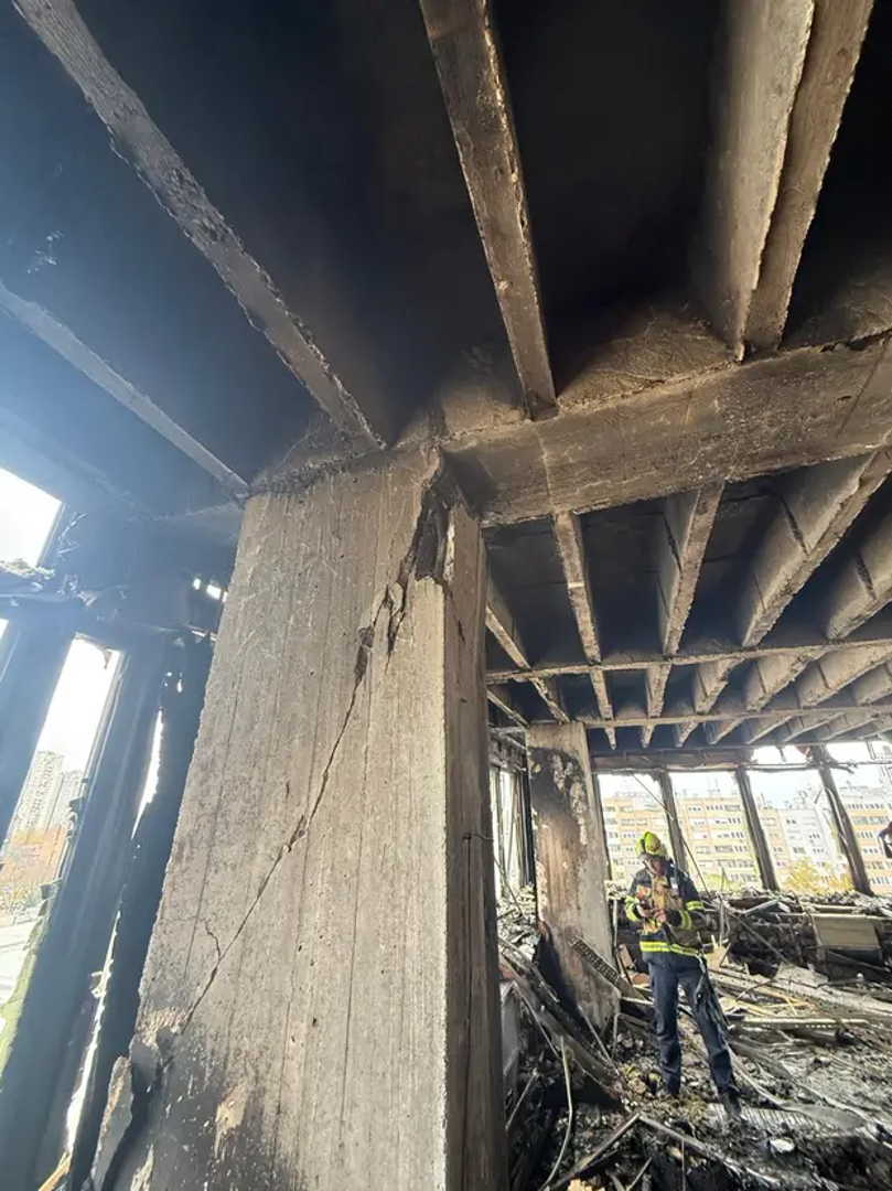 Država, kao većinski vlasnik kompleksa, ističe da je cilj ne samo sigurno ukloniti oštećeni neboder, već i urediti cijelo područje na raskrižju Savske i Slavonske na primjeren i moderan način. 