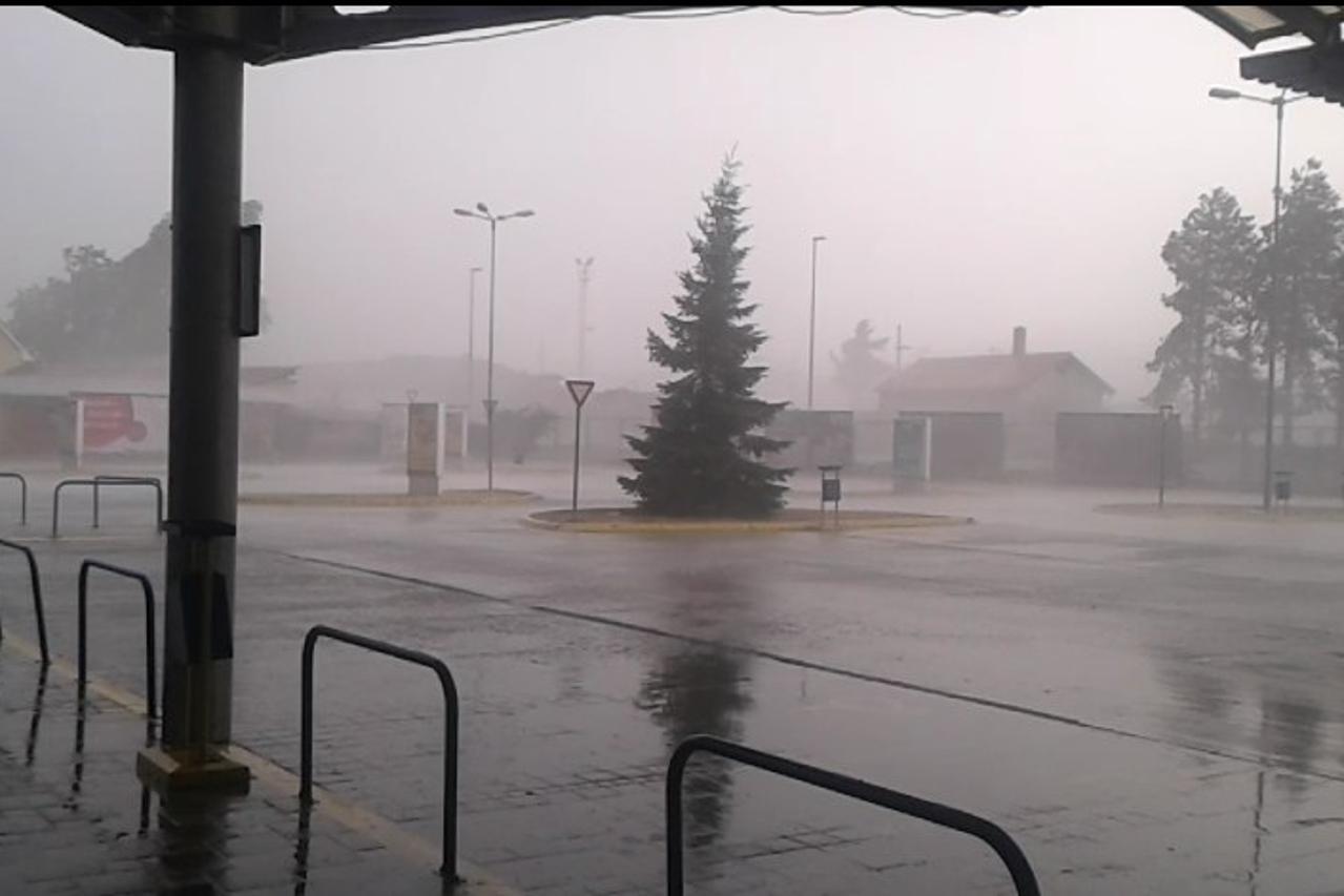 karlovac, nevrijeme (1)