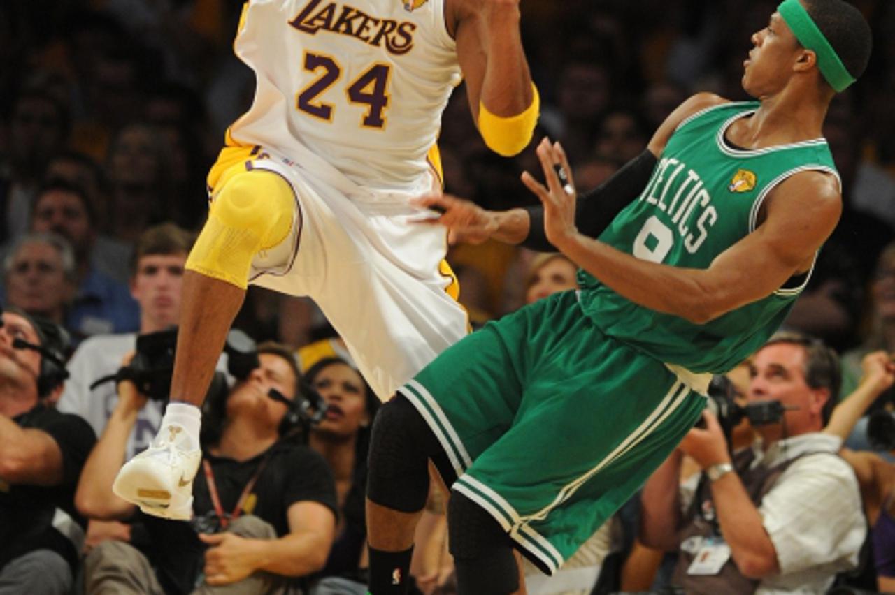 Kobe Bryant Rajon Rondo