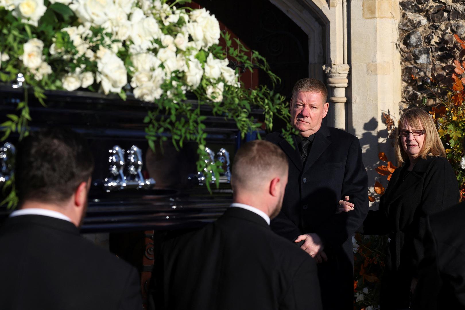 Svi bivši članovi One Directiona - Harry Styles, Louis Tomlinson, Niall Horan i Zayn Malik - došli su podržati obitelj u ovom teškom trenutku. Harry Styles
