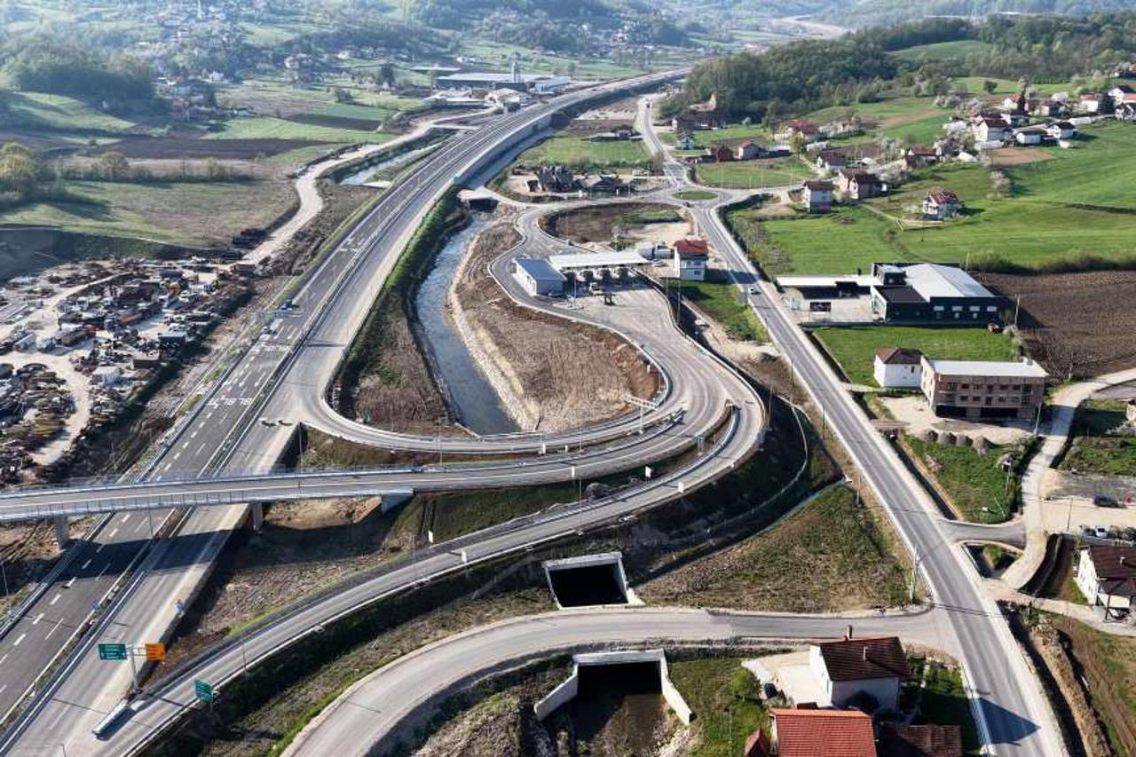 Dionica autoceste na području Opčine Tešanj
