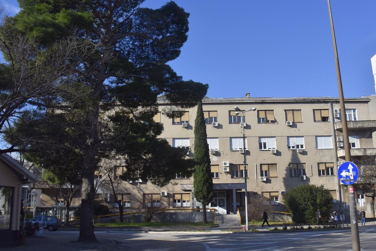skb mostar - covid bolnica