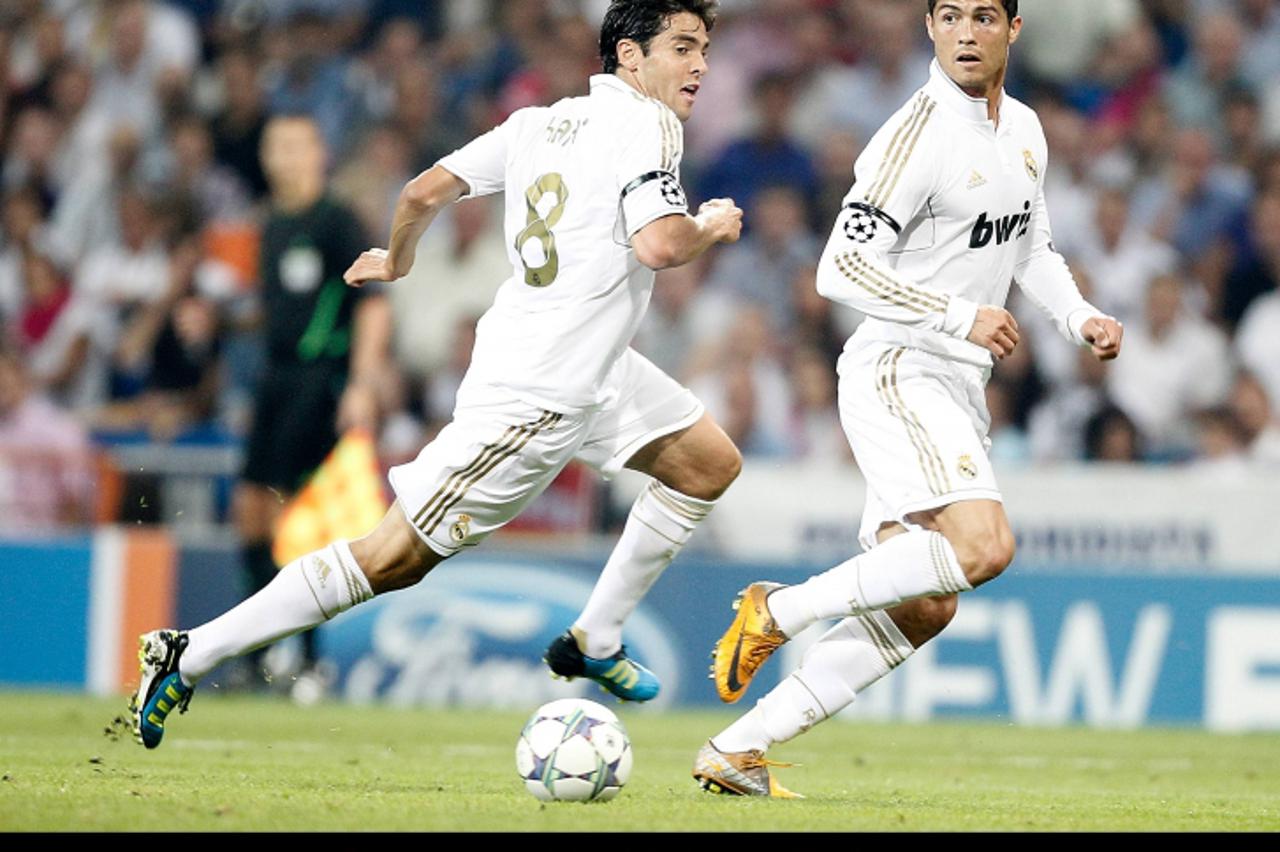 \'27.09.2011, Bernabeu-Stadion, Madrid, ESP, UEFA CL, Gruppe D, Real Madrid (ESP) vs Ajax Amsterdam (NED), im Bild Real Madrid\'s Kaka and Cristiano Ronaldo during UEFA Champions League match. Septemb