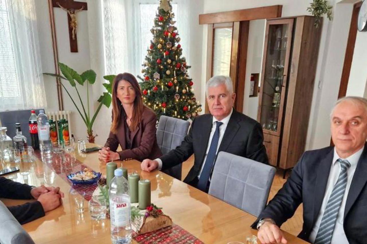 posjet Župe Svete Ane u Živinicama