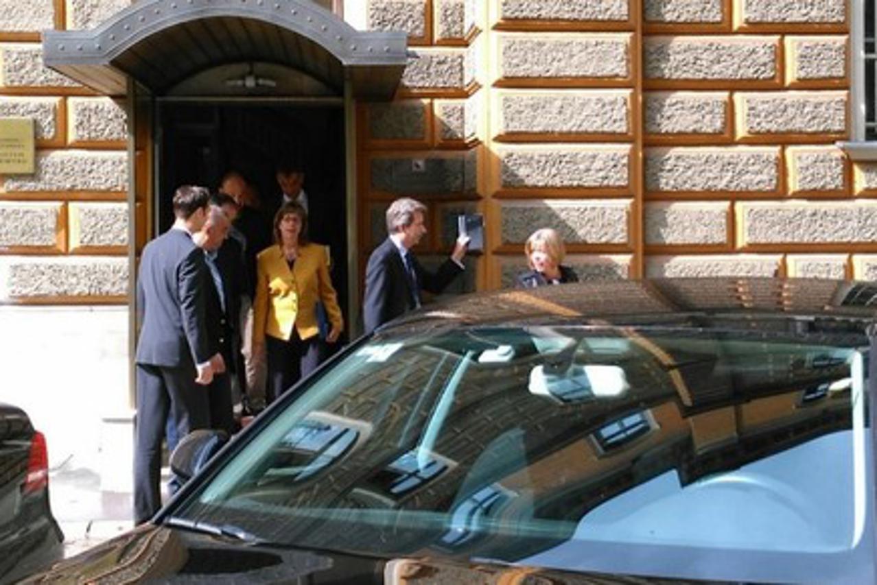veleposlanici