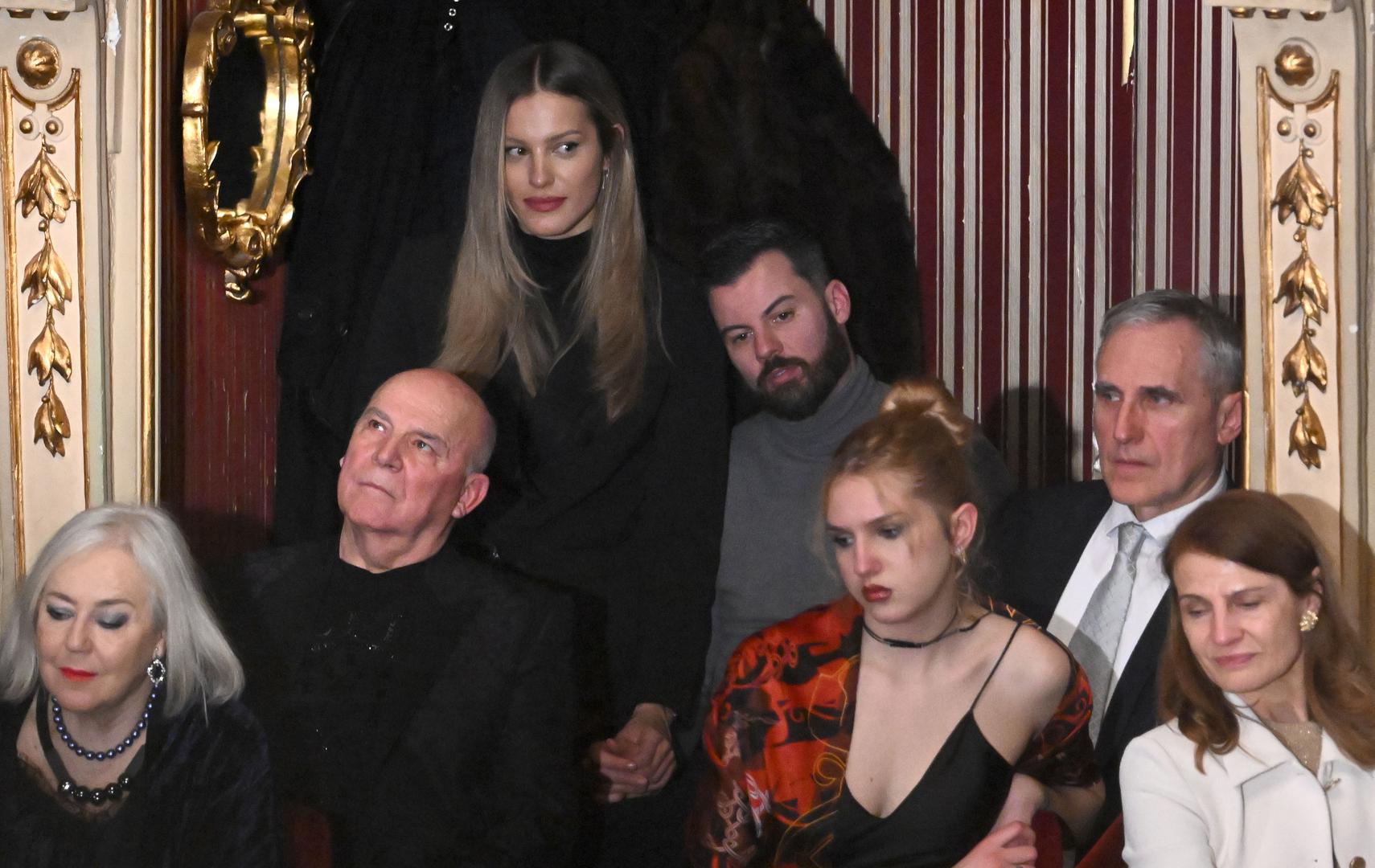 Par je uživao u koncertu u zagrebačkom HNK-u.
