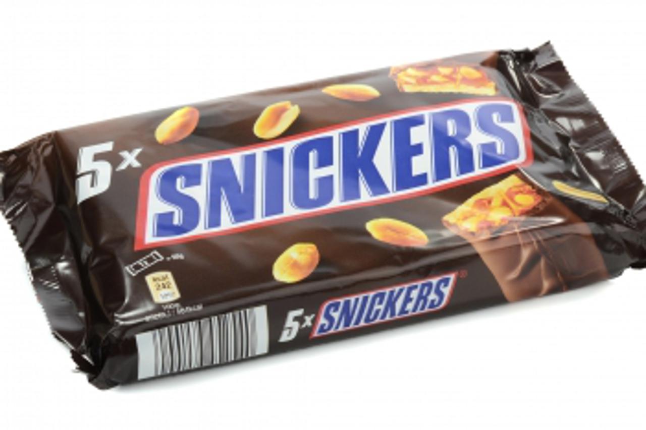  Snickers 