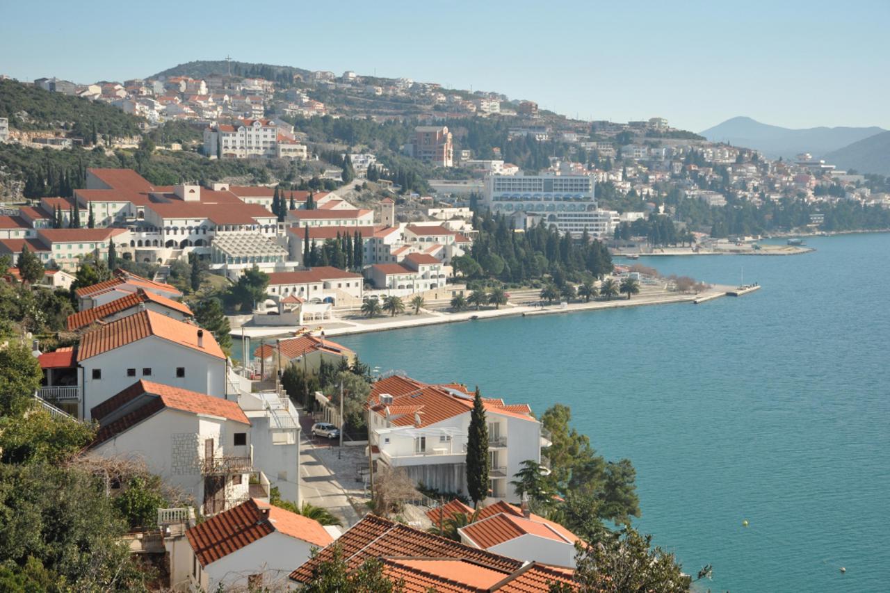 neum