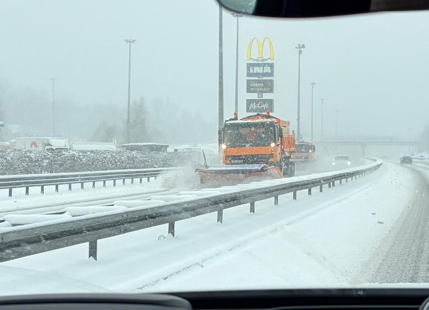 Snijeg danas pada u Lici, Gorskom kotaru, sjeverozapadnoj Hrvatskoj, na širem riječkom području, u Istri, Hrvatskom primorju i na otocima te u Slavoniji
