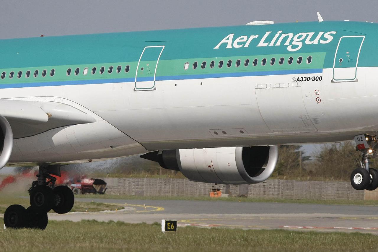 An Aer Lingus flight from New York lands at Dublin airport as the Irish Aviation Authority (IAA) reopened the airport along with those at Shannon and Cork.  Photo: Press Association/PIXSELL