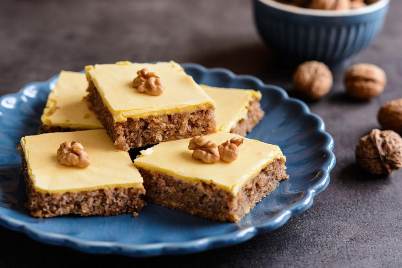 kolač orasi orah štangice