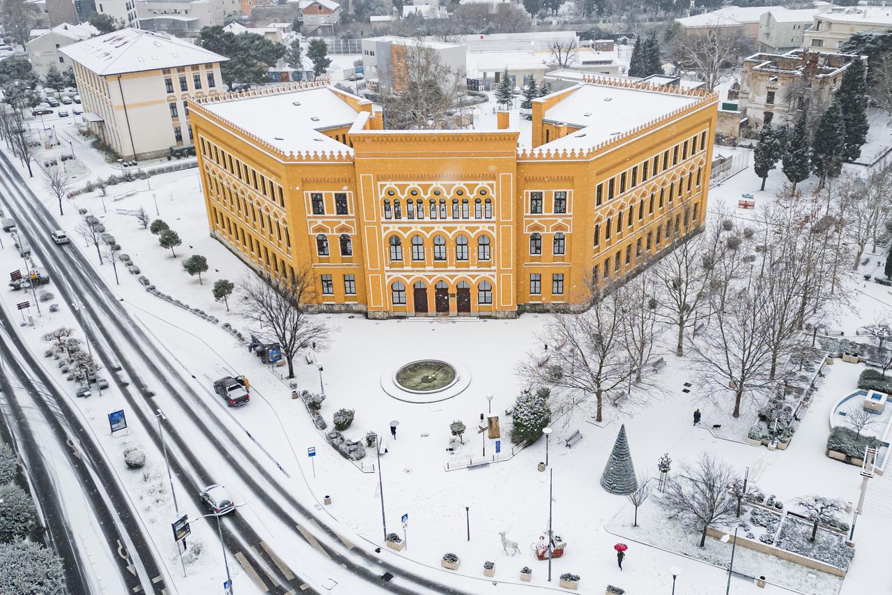 Mostar pod snijegom/snijeg u Mostaru