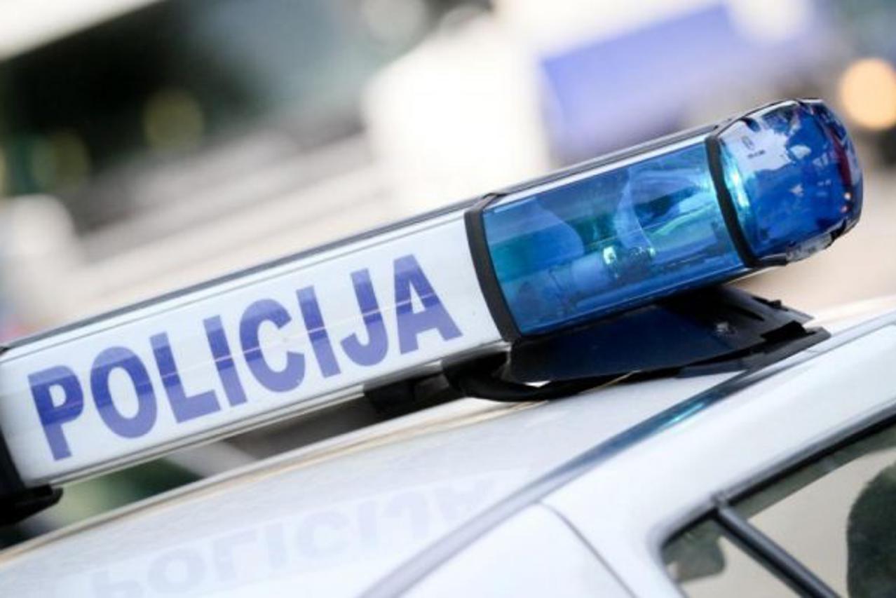 policija