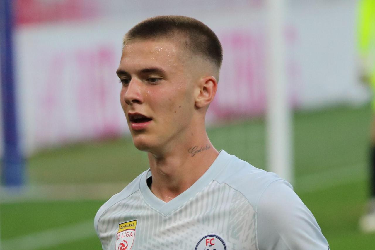 Oliver Lukić
