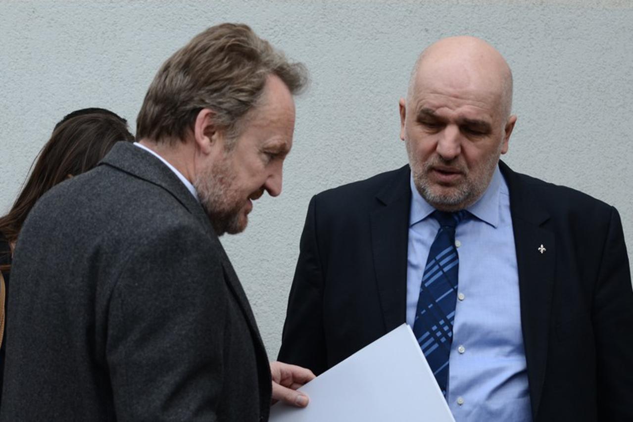 Izetbegović i zukić