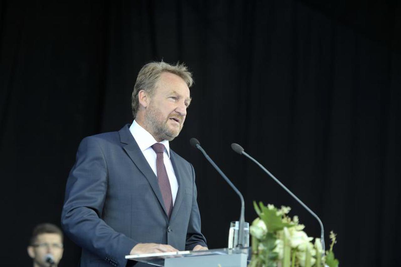 Bakir Izetbegović