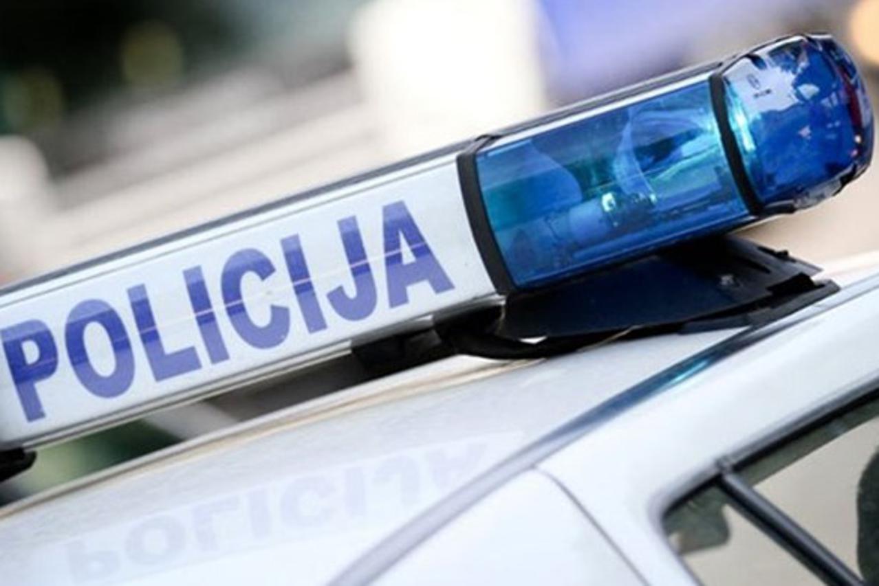 policija