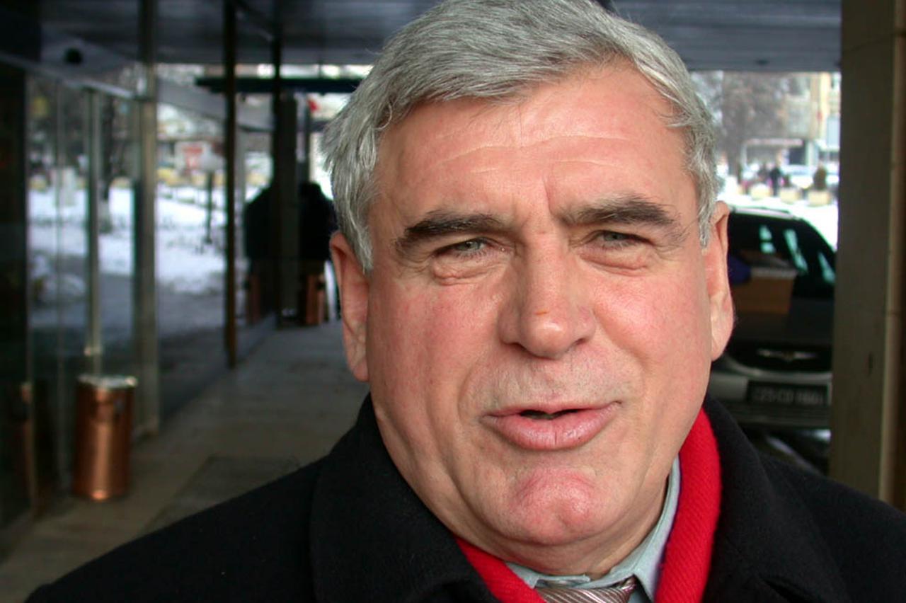 azem vlasi