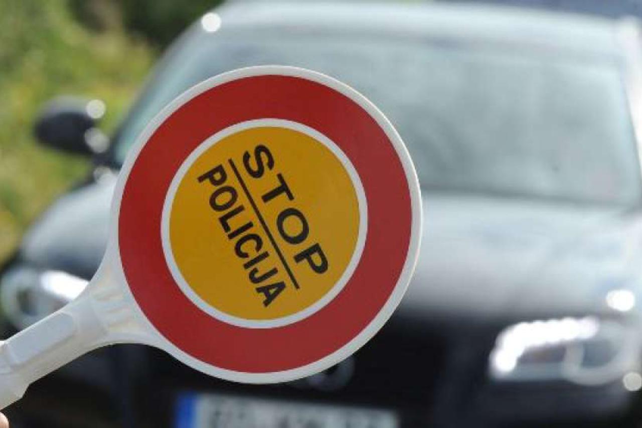 policija