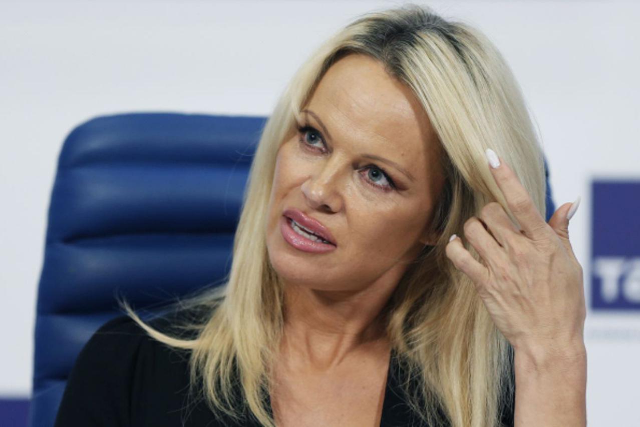 Pamela Anderson 
