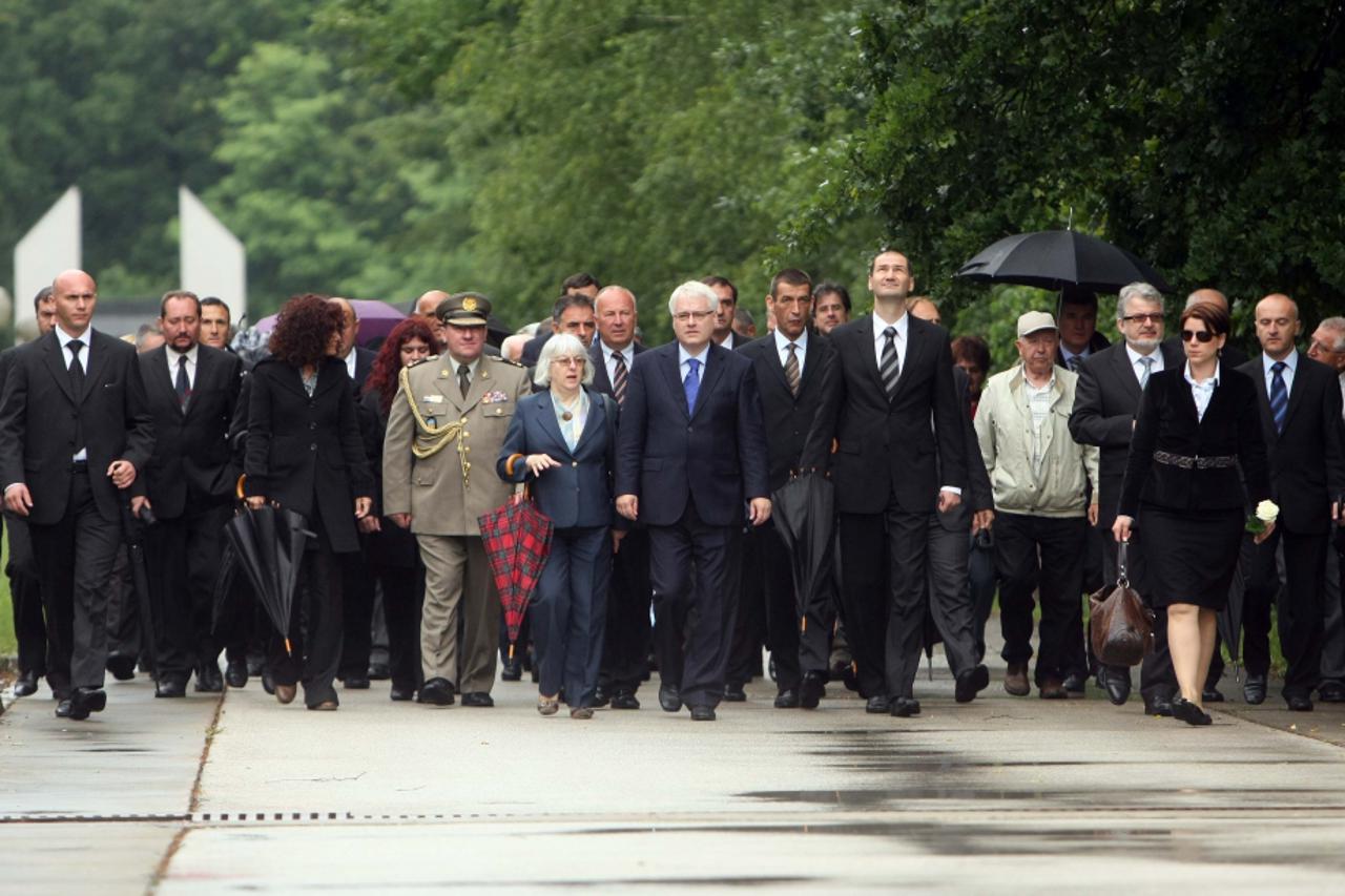 ivo josipović u teznom (1)