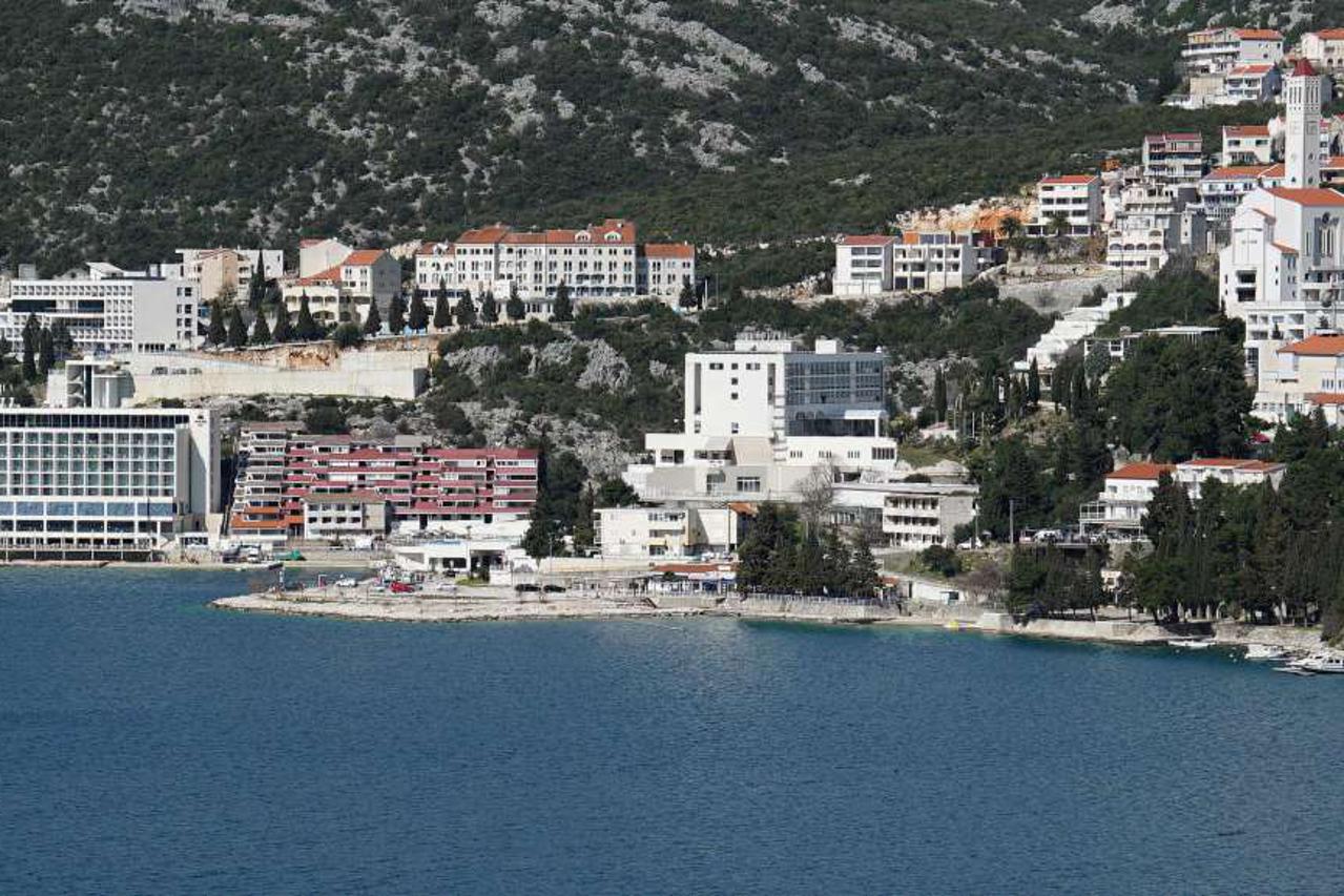 Neum