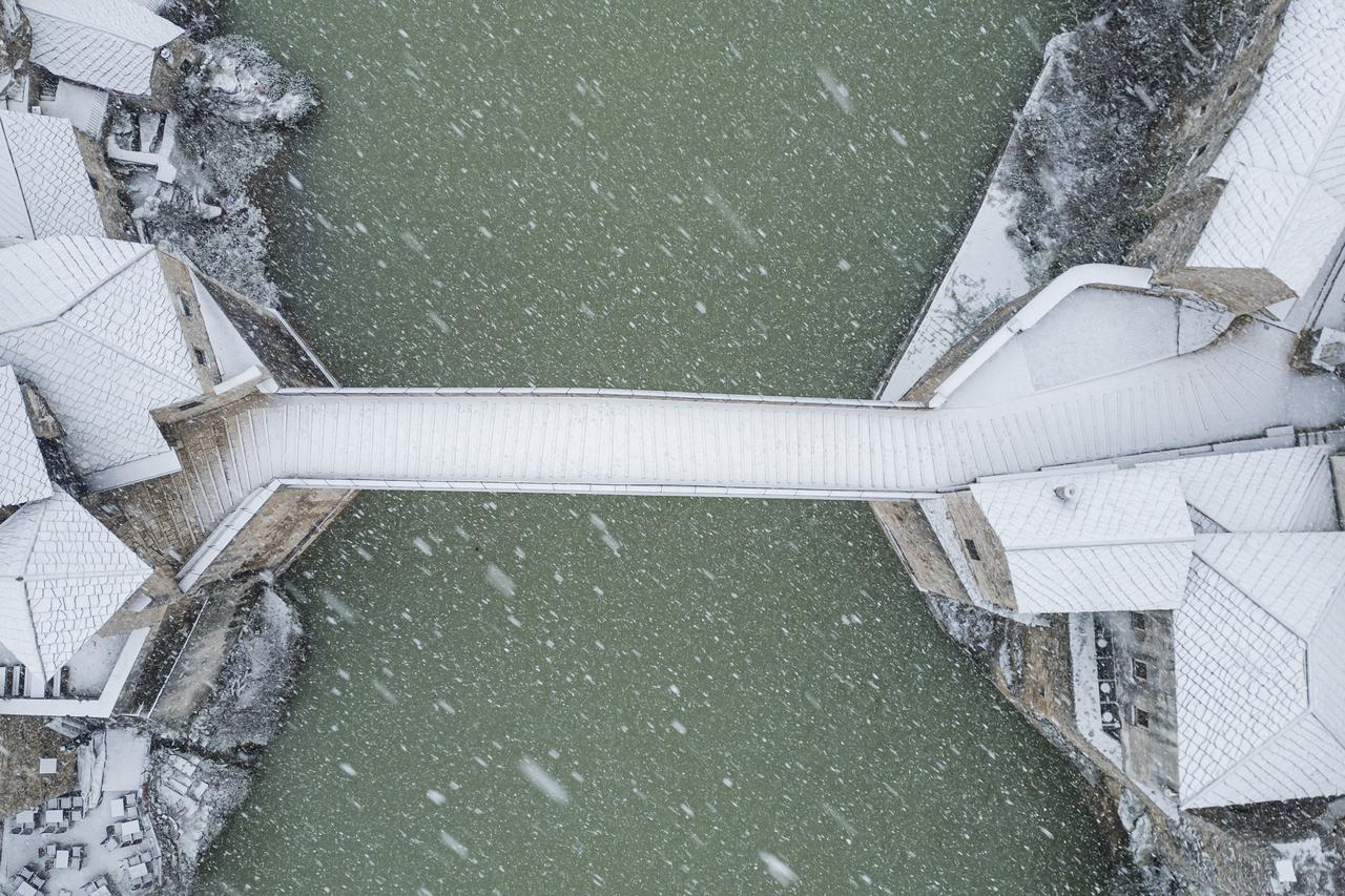 Mostar pod snijegom/snijeg u Mostaru