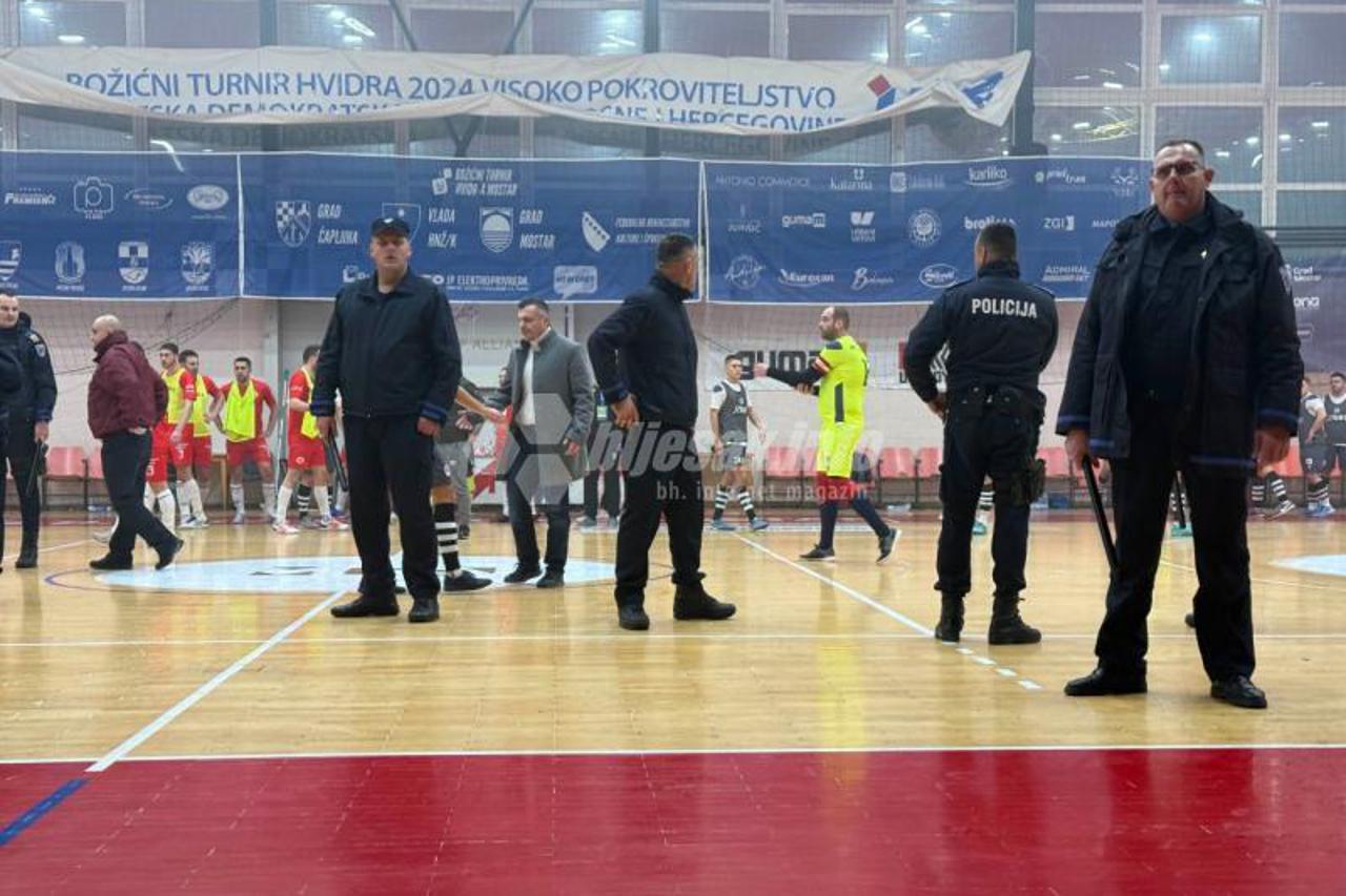 futsal utakmica neredi navijača