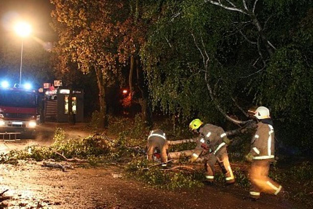 Nevrijeme u Karlovcu (1)