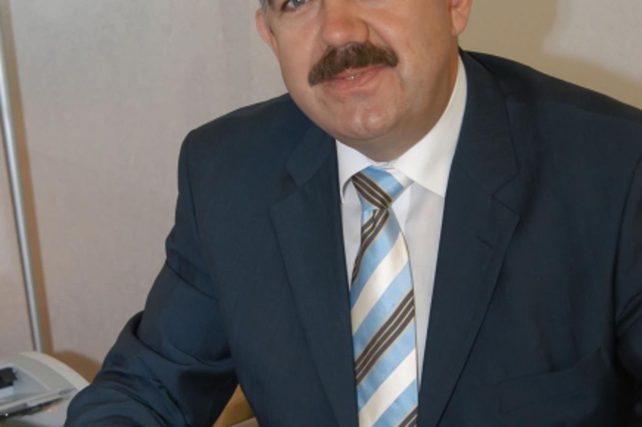 'SPO - BIH NEVENKO HERCEG SNIMIO STOLE LASIC'