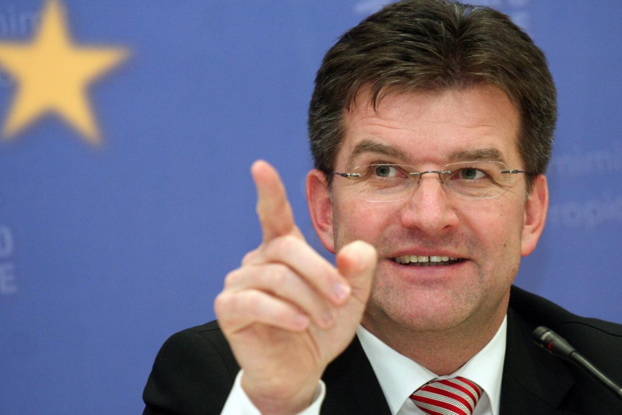 'Miroslav Lajcak, EU negotiator for the Albanian political crisis, gestures during a news conference after he met with Albanian political leaders in Tirana, on February 3, 2011. Lajcak arrived in Tira