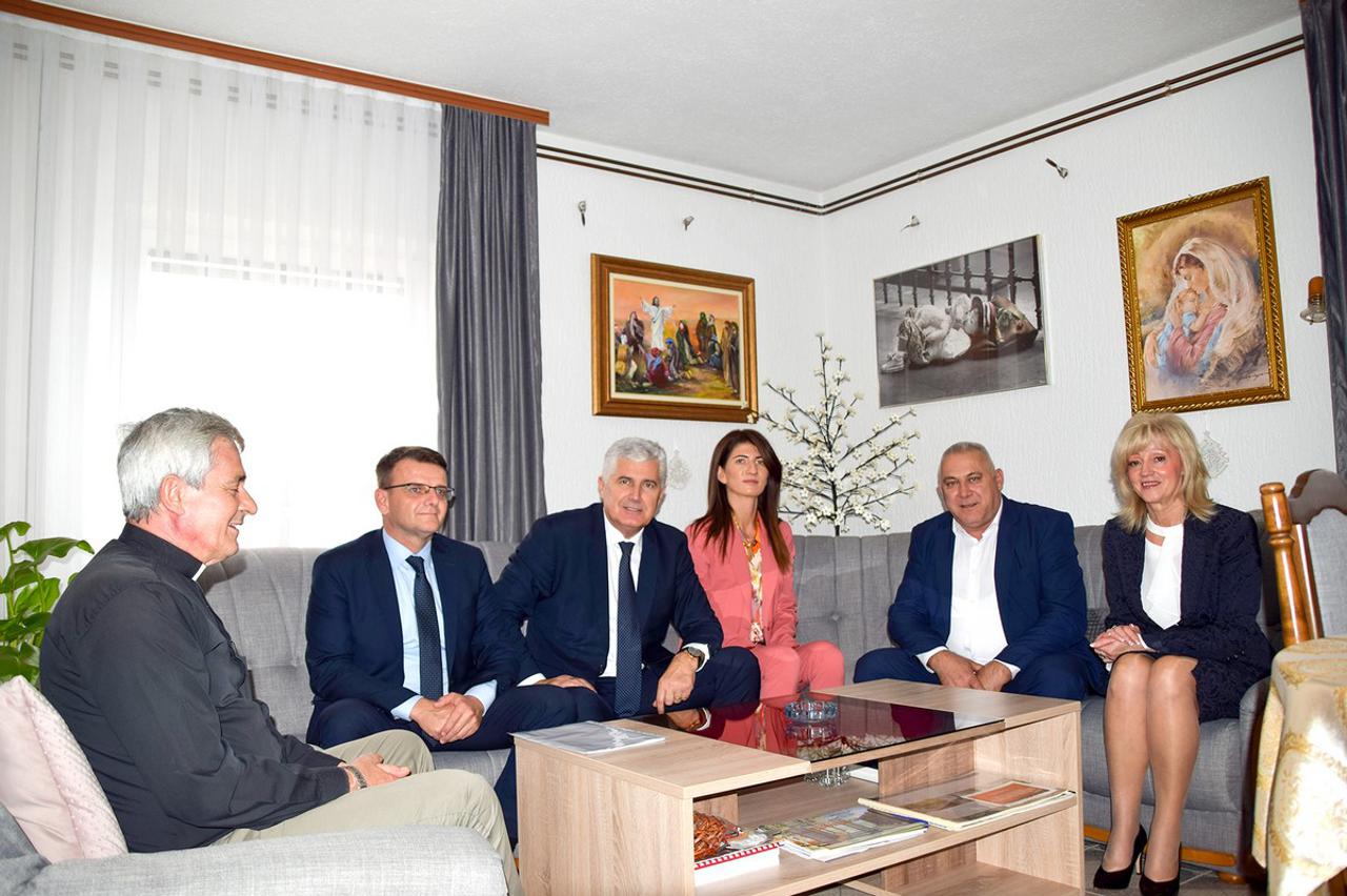 Znanstveni skup u Odžaku