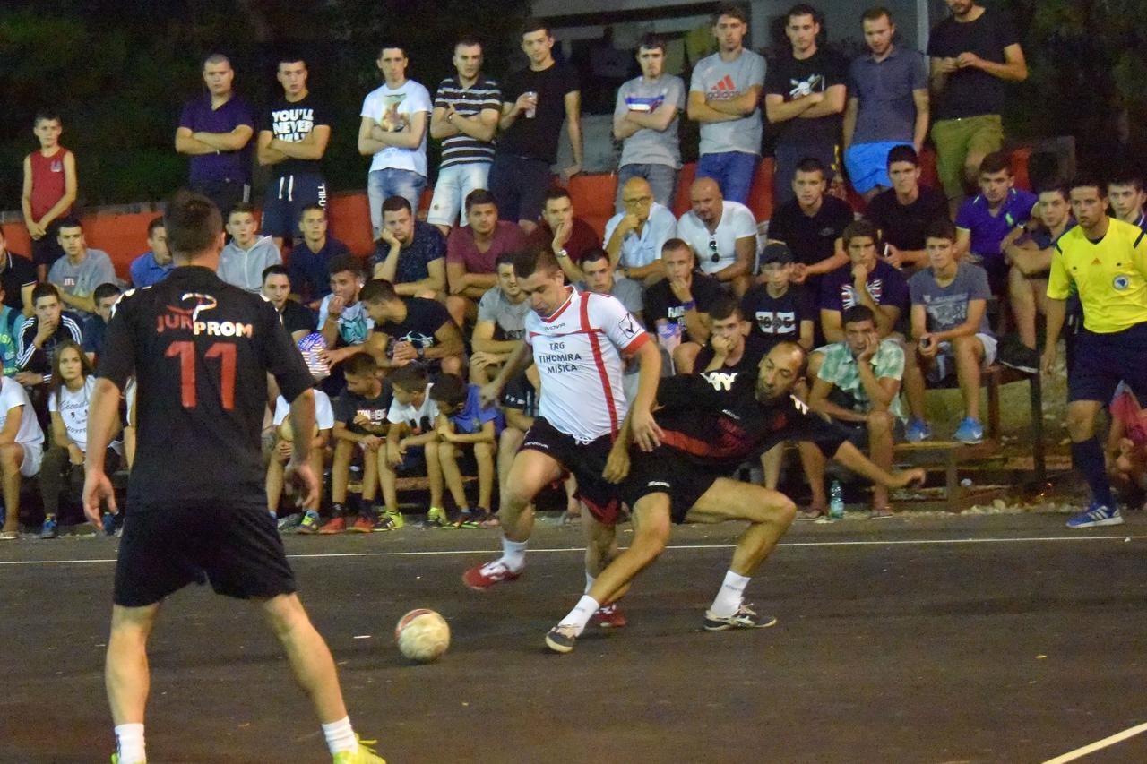 BiH,25.07.2016.Mostar,Sportski tereni na Aveniji,  Prvenstvo mjesnih zajednica -Mostar turnir Arapovic   Balinovac-Rudnik Photo:Stojan Lasic