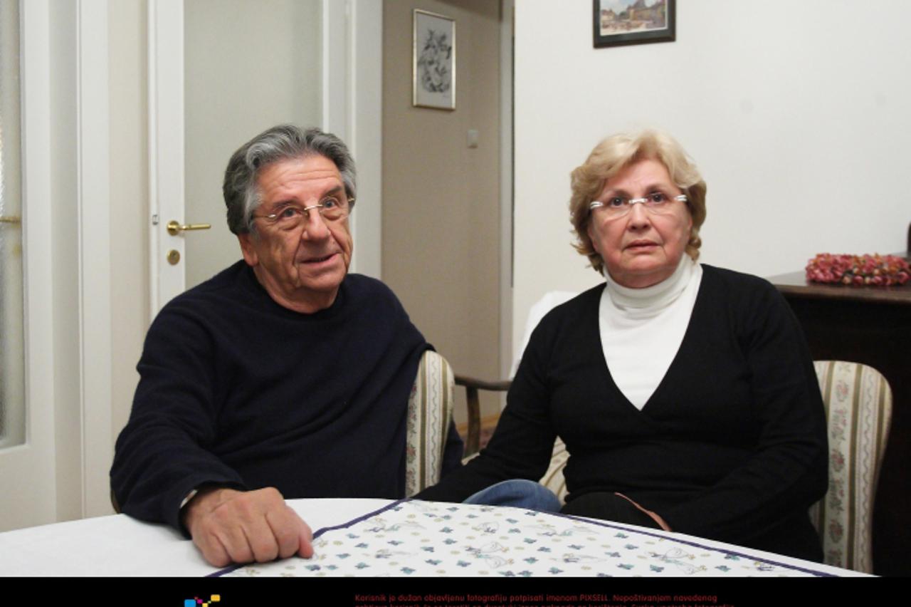 '17.10.2011., Zagreb - Milan i Jasminka Selebaj, roditelji uhapsenog Vladimira Selebaja. Photo: Jurica Galoic/PIXSELL'