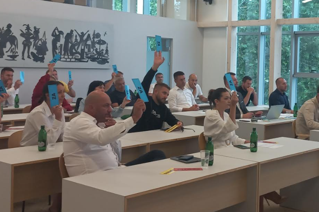 U Kiseljaku skuplja voda