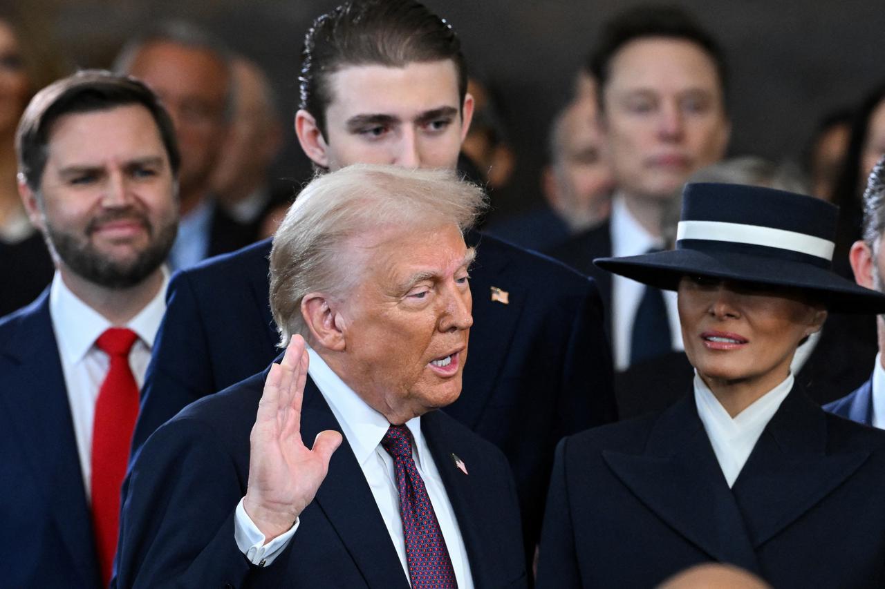 donald trump prisega