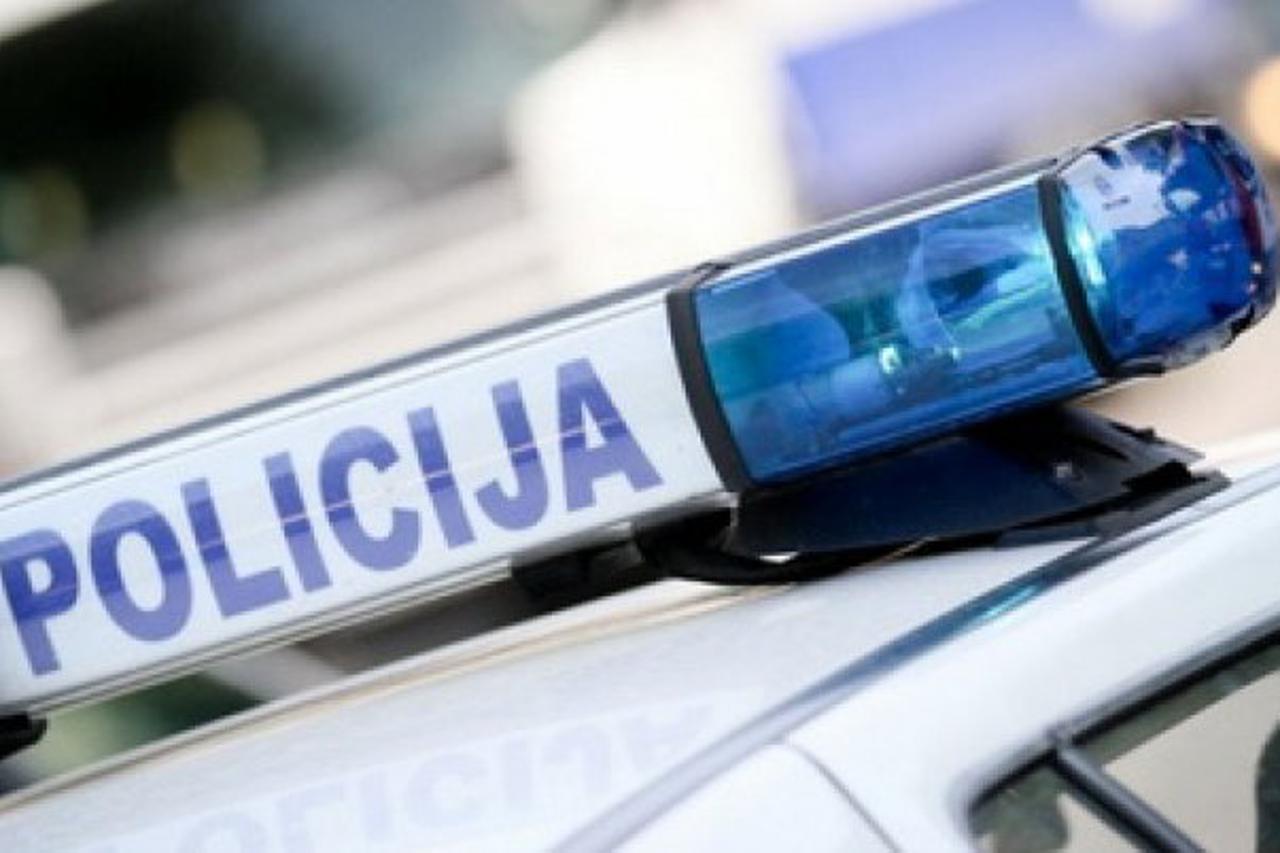 policija