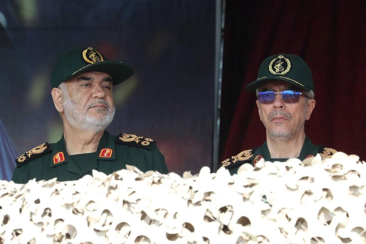 Načelnog Glavnog Stožera iranske vojske, general Mohammad Bagheri (desno), i zapovjednik Iranske revolucionarne garde (IRGC), Hossein Salami (lijevo)