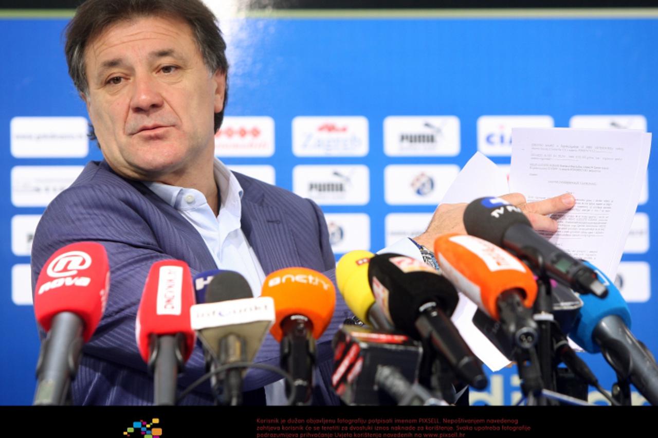 '02.12.2011., Zagreb, Maksimir - Konferencija za novinare Zdravka Mamica i Krunoslava Jurcica u GNK Dinamo.Photo: Igor Kralj/PIXSELL'