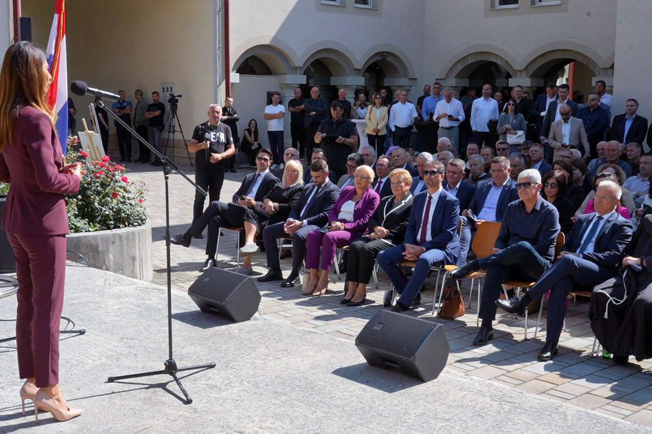 Guča Gora potpisivanje ugovora