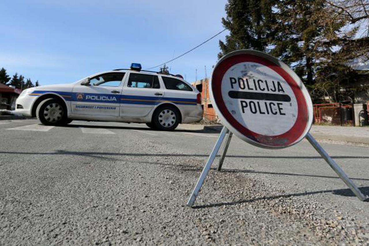 policija